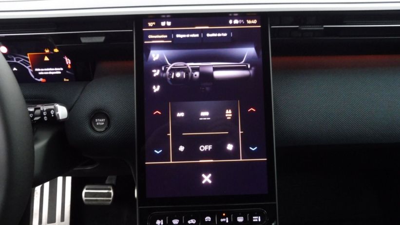 Aperçu du véhicule : 1.2 HYBRIDE 145CH MAX BOITE AUTOMATIQUE