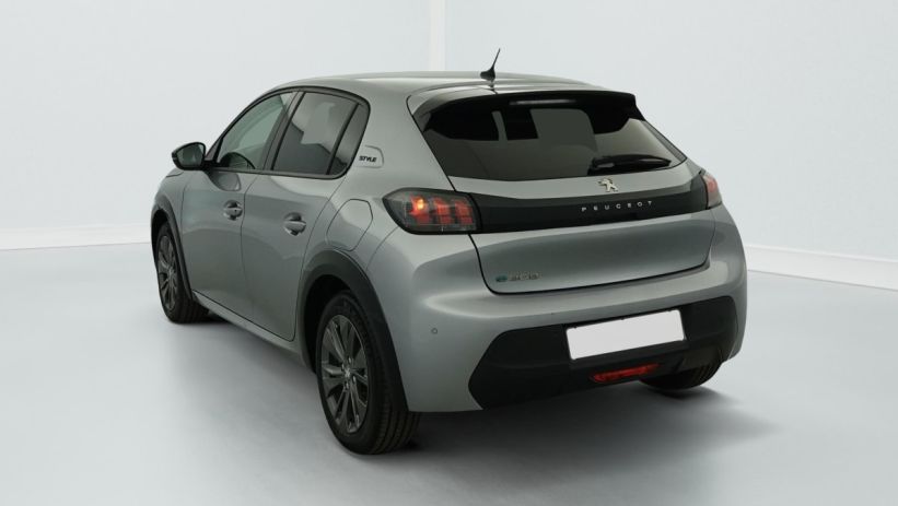 Aperçu du véhicule : 50 KWH 136CH STYLE