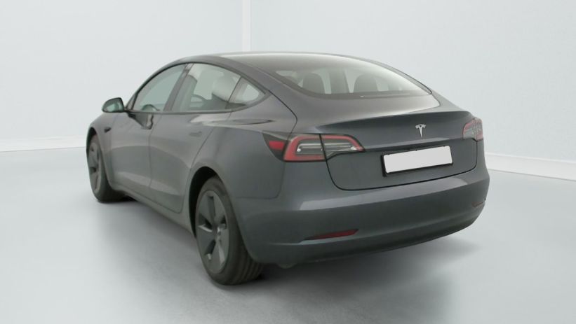 Aperçu du véhicule : AUTONOMIE STANDARD PLUS RWD