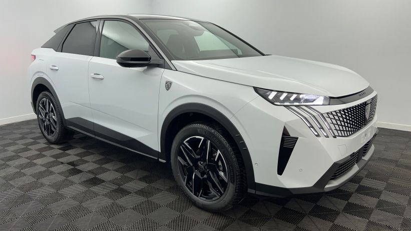 Aperçu du véhicule : Hybrid 145 e-DCS6 GT Blanc Okénite avec 5700€ d'équipements inclus