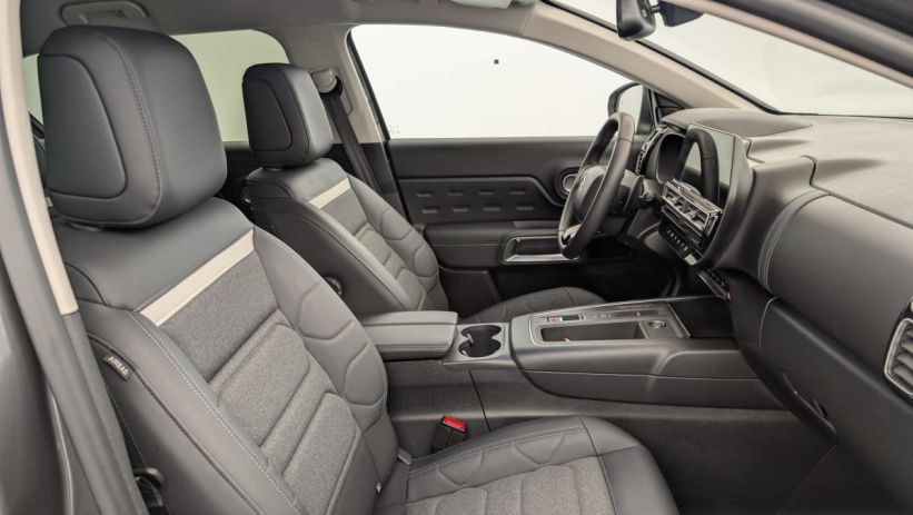 Aperçu du véhicule : Hybride Rechargeable 225 e-EAT8 Plus