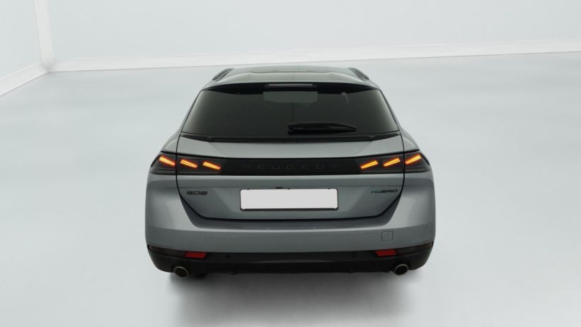 Aperçu du véhicule : Hybrid 225 e-EAT8 Allure