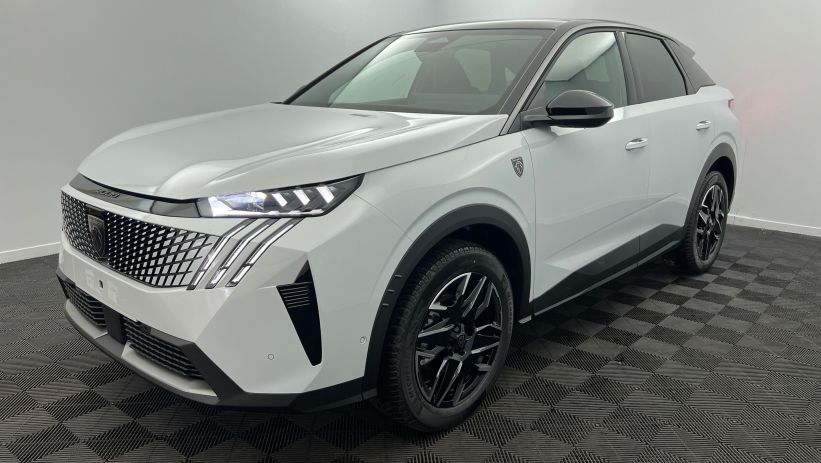 Aperçu du véhicule : Hybrid 145 e-DCS6 GT Blanc Okénite avec 5700€ d'équipements inclus