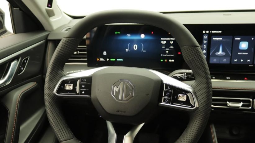 Aperçu du véhicule : 1.5 Hybrid+ 224 ch Luxury