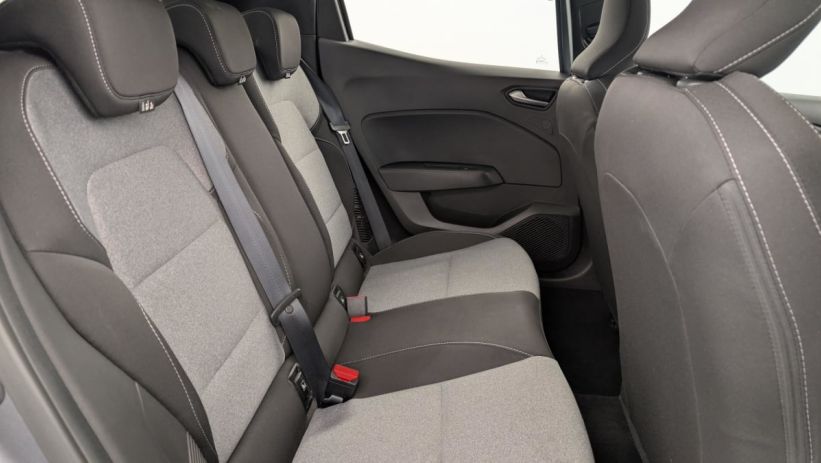 Aperçu du véhicule : CLIO E-TECH FULL HYBRID 145 EVOLUTION