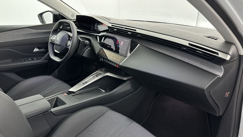 Aperçu du véhicule : 1.2 Hybrid 136ch Allure e-DCS6