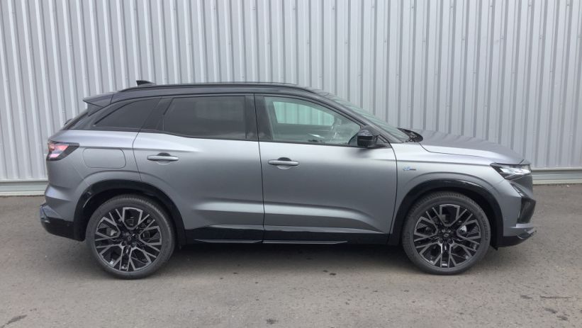 Aperçu du véhicule : AUSTRAL full hybrid E-Tech 200 ch Esprit Alpine