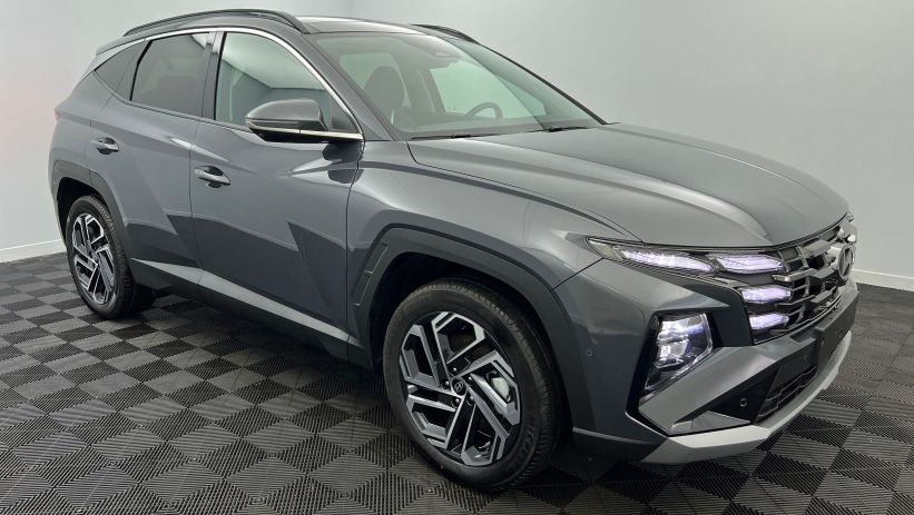 Aperçu du véhicule : 1.6 T-GDI 239 Hybrid BVA6 Executive Ecotronic Gray avec 960€ d'équipements inclus