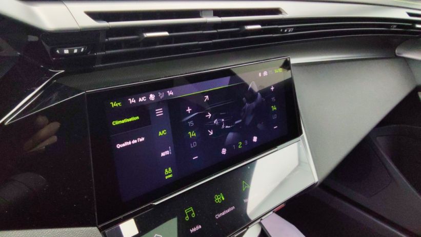 Aperçu du véhicule : 1.2 HYBRID 136CH GT E-DCS6