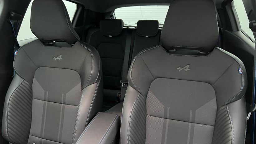 Aperçu du véhicule : TCe 90 ch Esprit Alpine Gris Rafale avec 1850€ d'équipements inclus