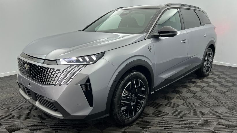 Aperçu du véhicule : Hybrid 145 e-DCS6 GT Gris Artense avec 2470€ d'équipements inclus