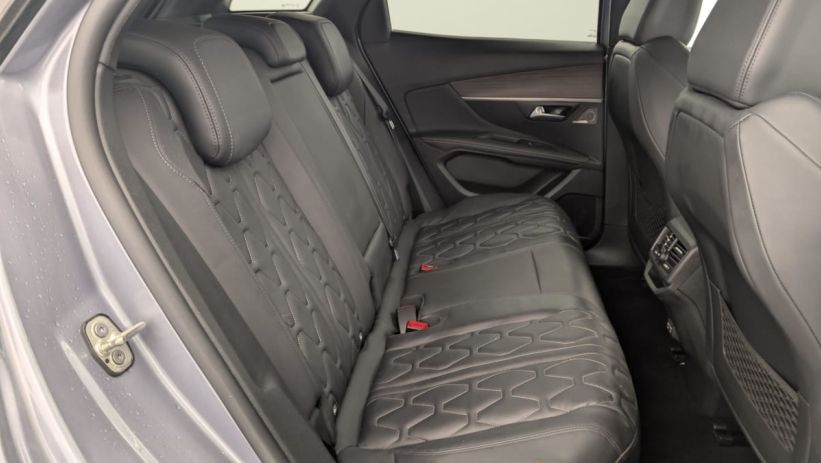 Aperçu du véhicule : Hybrid4 300 e-EAT8 GT Pack