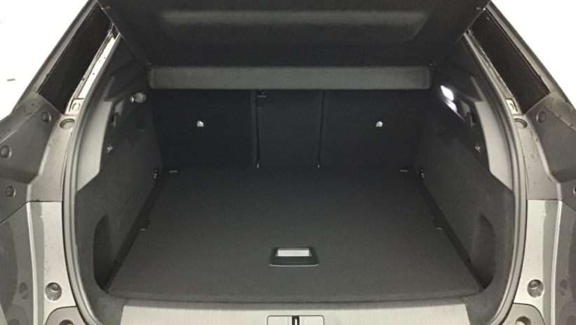 Aperçu du véhicule : 3008 Hybrid 145 e-DCS6 GT