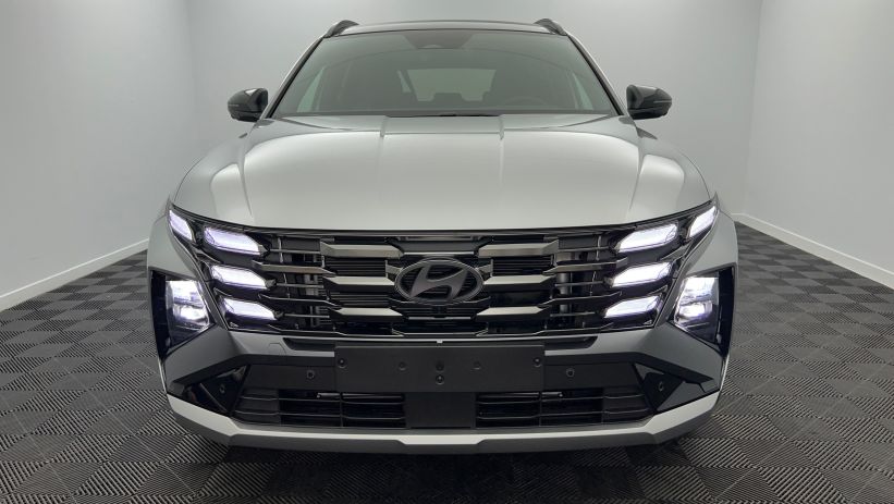 Aperçu du véhicule : 1.6 T-GDI 239 Hybrid BVA6 Executive Shimmering Silver avec 1160€ d'équipements inclus