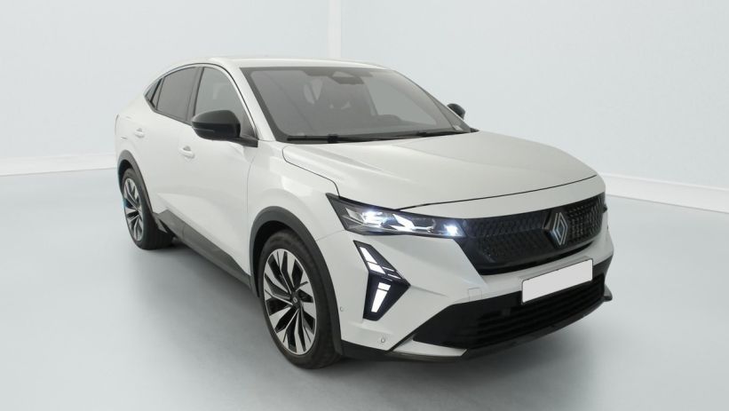 Aperçu du véhicule : E-Tech full hybrid 200ch Techno