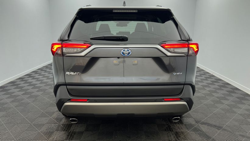 Aperçu du véhicule : Hybride 222 ch AWD-i 30 YEARS Gris Atlas avec 1350€ d'équipements inclus