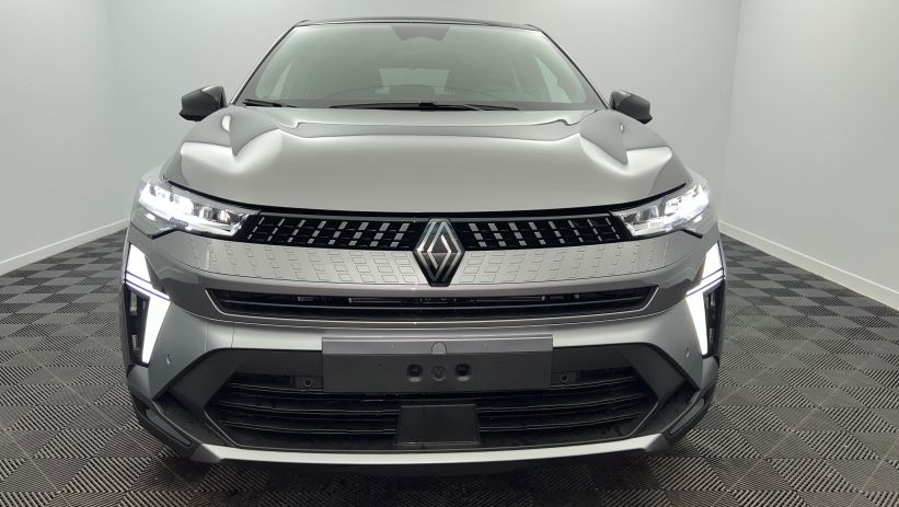 Aperçu du véhicule : E-Tech full hybrid 160 ch esprit Alpine Gris Cassiopée - Toit Noir Etoilé avec 1350€ d'équipements inclus