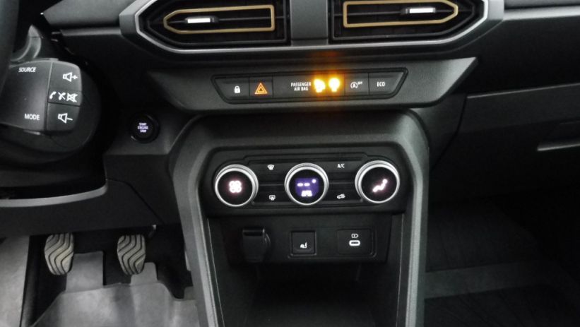 Aperçu du véhicule : 1.0 TCE 110CH STEPWAY EXTREME +