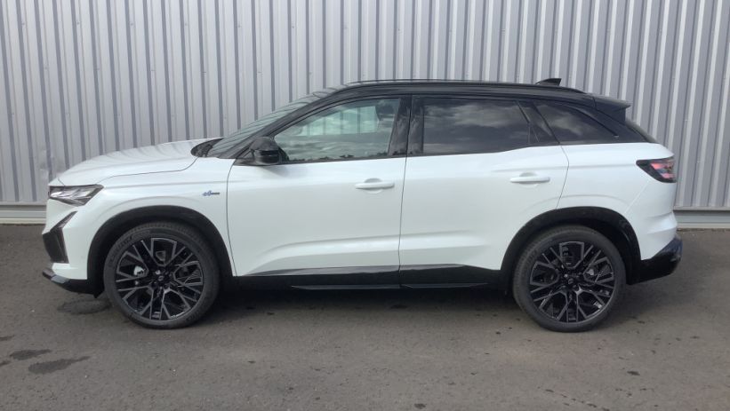 Aperçu du véhicule : AUSTRAL full hybrid E-Tech 200 ch Esprit Alpine