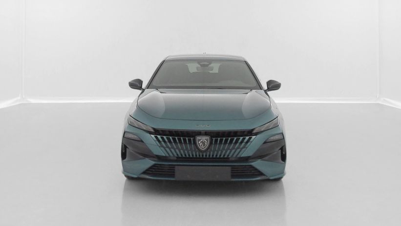 Aperçu du véhicule : III(2) 1.2 Hybrid 145ch GT Exclusive e-DCS6