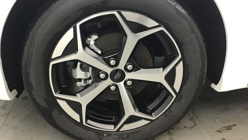 Aperçu du véhicule : PUMA 1.0 EcoBoost 125 ch mHEV S&S BVM6 ST-Line