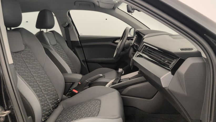 Aperçu du véhicule : 30 TFSI 110 ch S tronic 7 Advanced