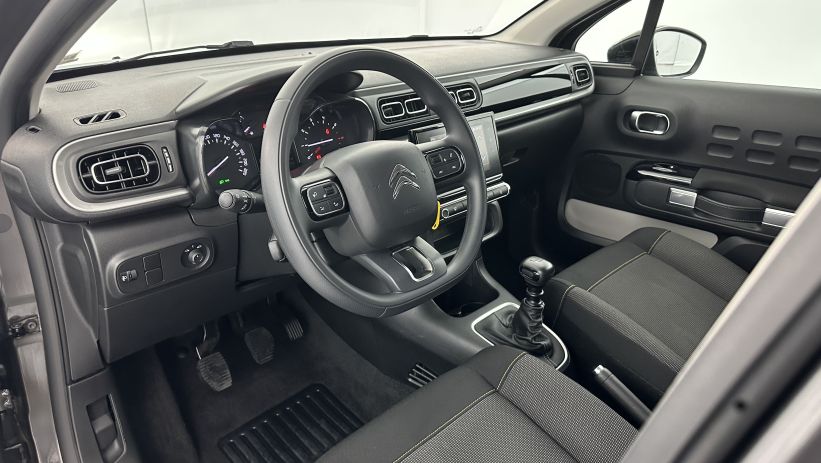 Aperçu du véhicule : III 1.2 PureTech 110ch Shine