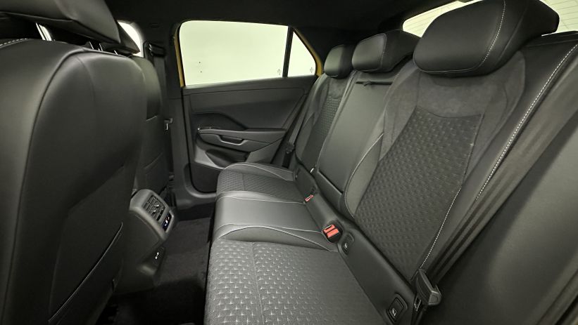 Aperçu du véhicule : 1.5 eTSI EVO2 Hybrid 150ch R-Line DSG7