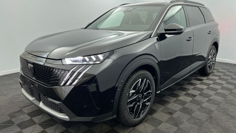 Aperçu du véhicule : Hybrid 145 e-DCS6 GT Exclusive Noir Perla Nera avec 2450€ d'équipements inclus