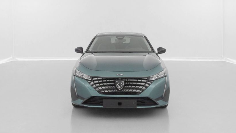 Aperçu du véhicule : III 1.2 Hybrid 145ch Allure e-DCS6