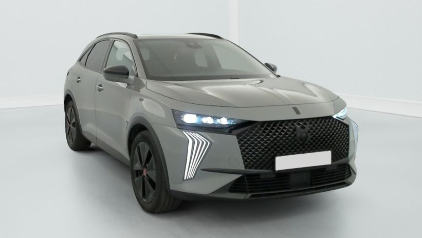 Aperçu du véhicule : Hybride Rechargeable E-Tense 300 EAT8 4x4 Performance Line +