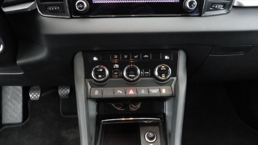 Aperçu du véhicule : 2.0 TDI 115CH SELECTION