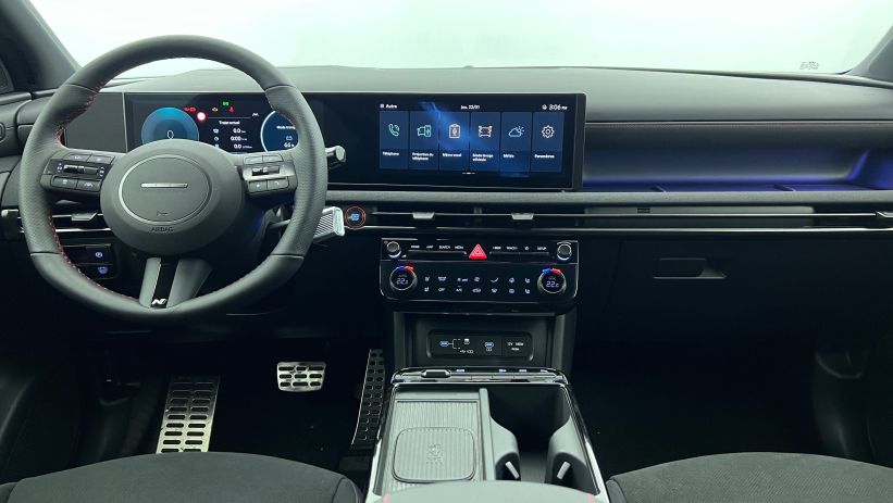 Aperçu du véhicule : 1.6 T-GDI 239 Hybrid BVA6 N Line Executive Abyss Black avec 1450€ d'équipements inclus