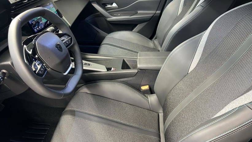 Aperçu du véhicule : Hybrid 145 e-DCS6 Allure