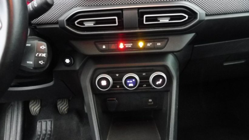 Aperçu du véhicule : 1.0 TCE 110CH EXPRESSION 7 PLACES