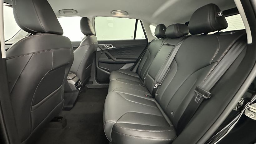 Aperçu du véhicule : 1.5T PHEV 272ch Luxury