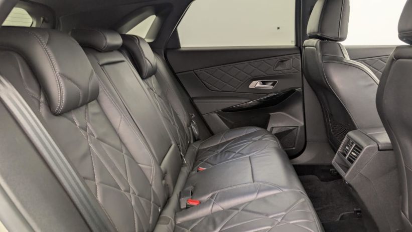 Aperçu du véhicule : Hybride Rechargeable E-Tense 300 EAT8 4x4 Rivoli