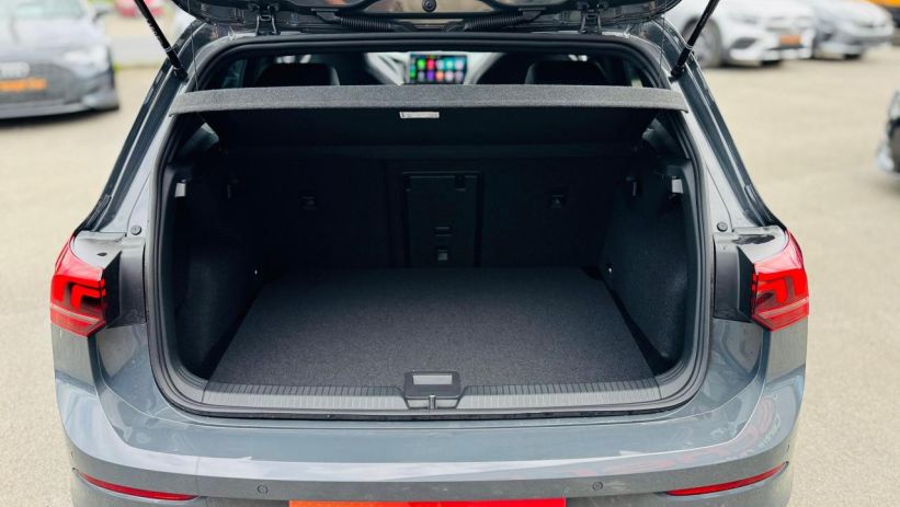 Aperçu du véhicule : R-LINE 2.0 TDI 150CV DSG7 + TOIT PANORAMIQUE + JA18 YORK + PACK HIVER + NEUF 0KM