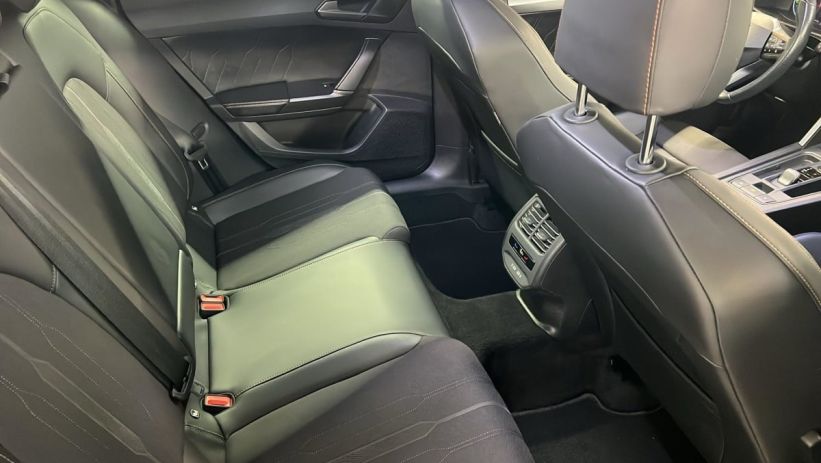 Aperçu du véhicule : 1.4 e-HYBRID 204 ch DSG6 V