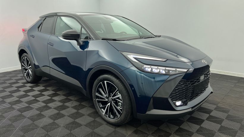 Aperçu du véhicule : Hybride Rechargeable 225 Collection Premiere Bleu Persan - Toit et arrière Noir