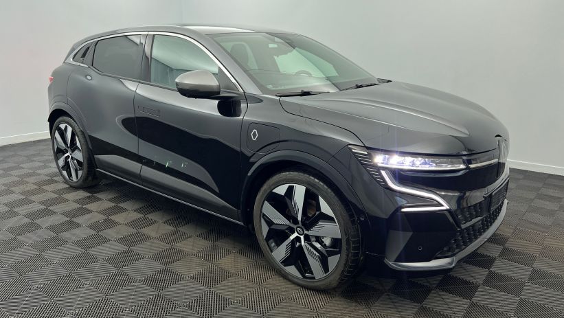 Aperçu du véhicule : 220 ch autonomie confort Techno Noir Etoilé - Toit Gris Schiste avec 5100€ d'équipements inclus