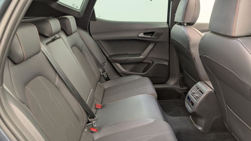 Aperçu du véhicule : 1.4 e-HYBRID 204 ch DSG6 Business Edition