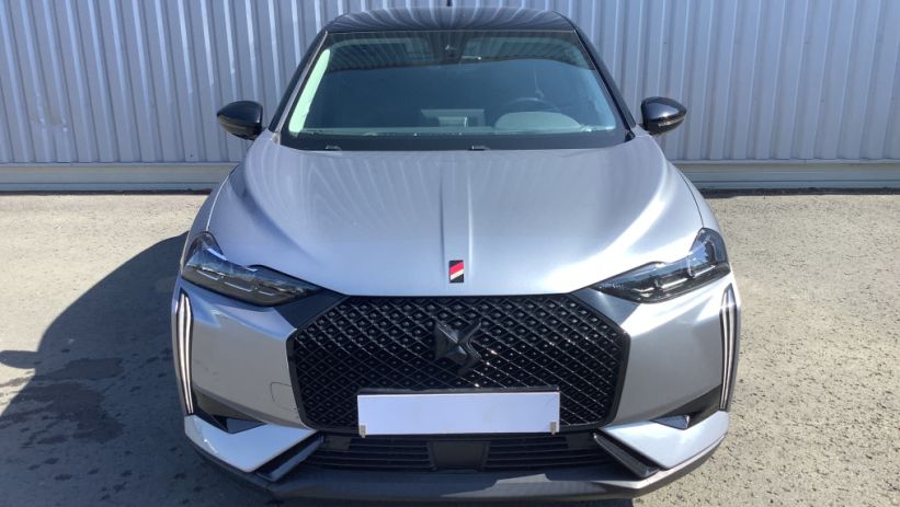 Aperçu du véhicule : DS 3 PureTech 100 BVM6 Performance Line