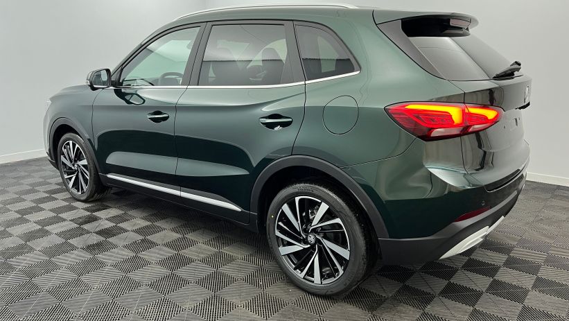 Aperçu du véhicule : 1.5 L Hybrid+ 197 ch Luxury Emerald Green avec 650€ d'équipements inclus