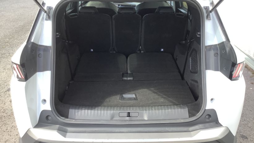 Aperçu du véhicule : 5008 Hybrid 145 ch e-DCS6 Allure