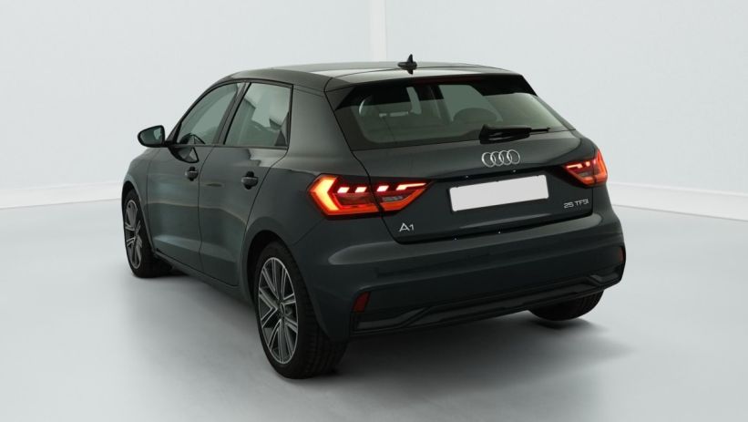 Aperçu du véhicule : 25 TFSI 95 ch BVM5 Advanced