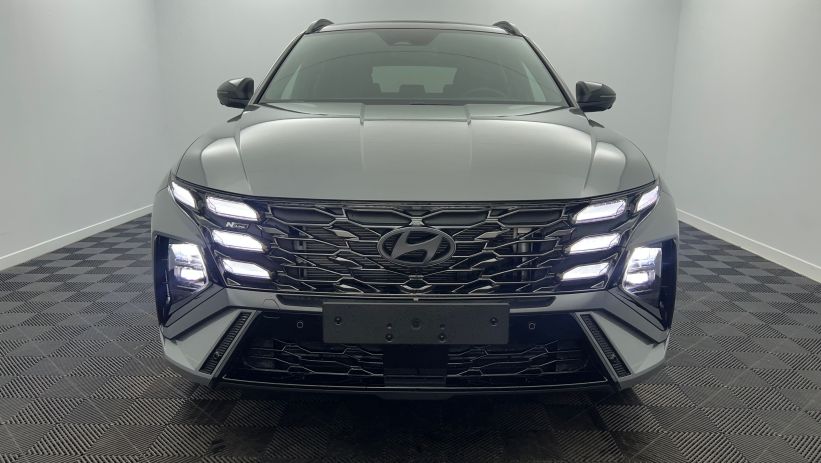 Aperçu du véhicule : 1.6 T-GDI 239 HTRAC Hybrid BVA6 N Line Executive Shadow Grey avec 960€ d'équipements inclus