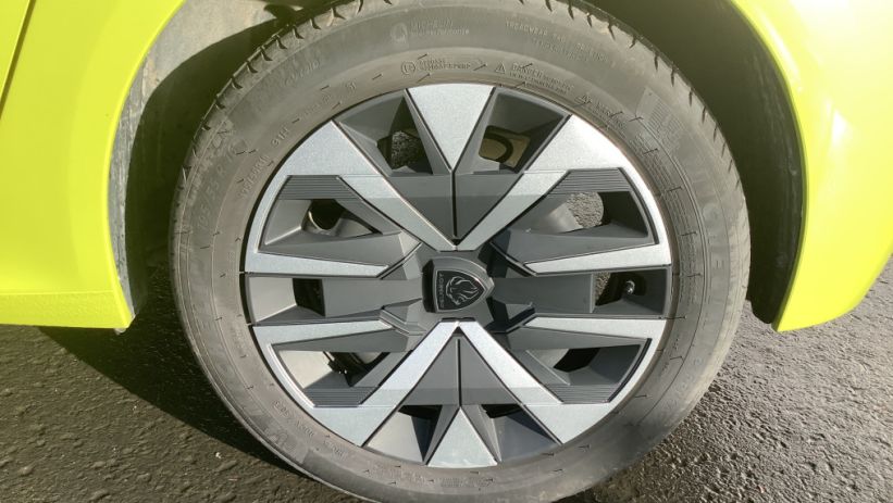 Aperçu du véhicule : 208 PureTech 100 S&S BVM6 Active