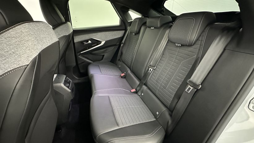 Aperçu du véhicule : 1.2 Hybrid 136ch Allure e-DCS6