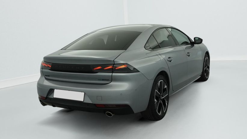 Aperçu du véhicule : Hybrid 180 e-EAT8 Allure